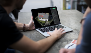 Airteam Dachaufmaß am Laptop